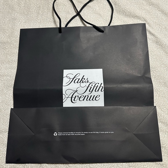 Saks Fifth Avenue gift bag new - Picture 8 of 10